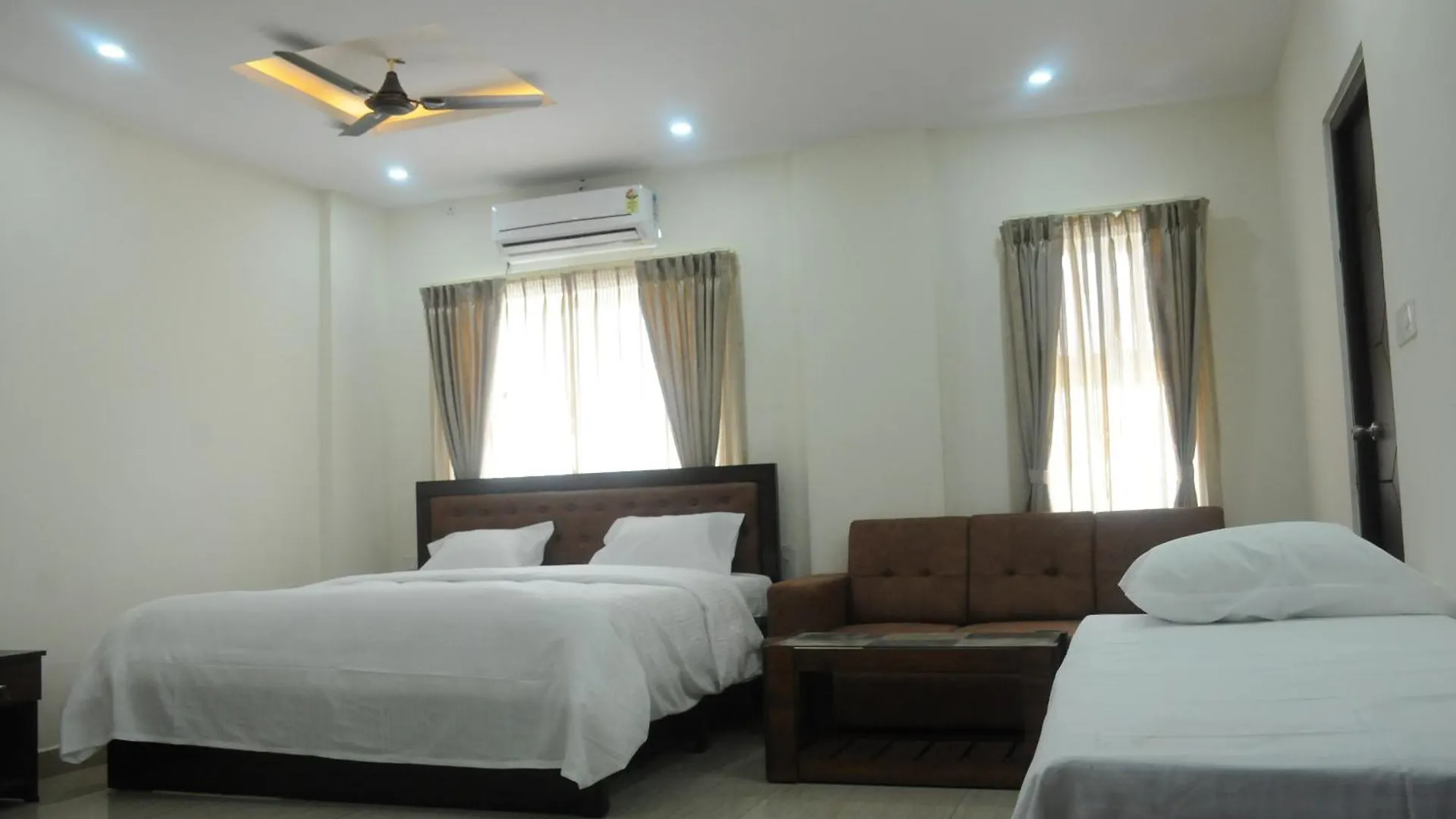 Amma Inn Elegance Suites And Apartments Mysore 0*,  India