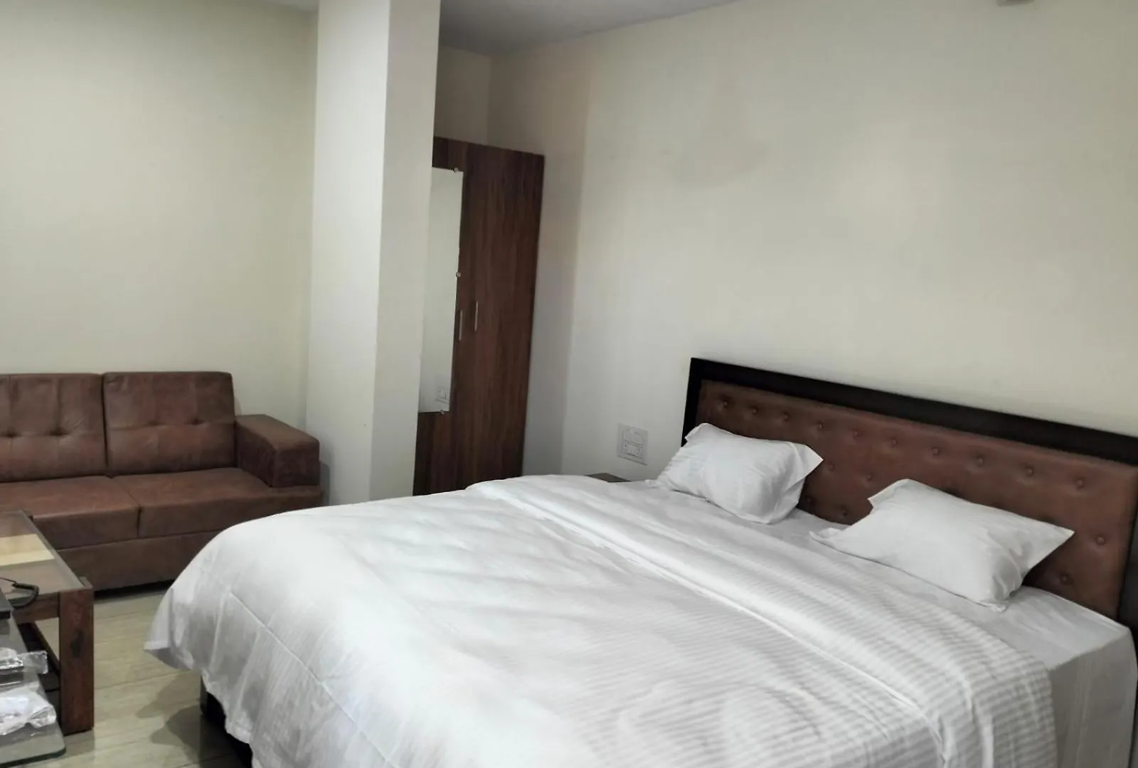 Aparthotel Amma Inn Elegance Suites And Apartments Mysore