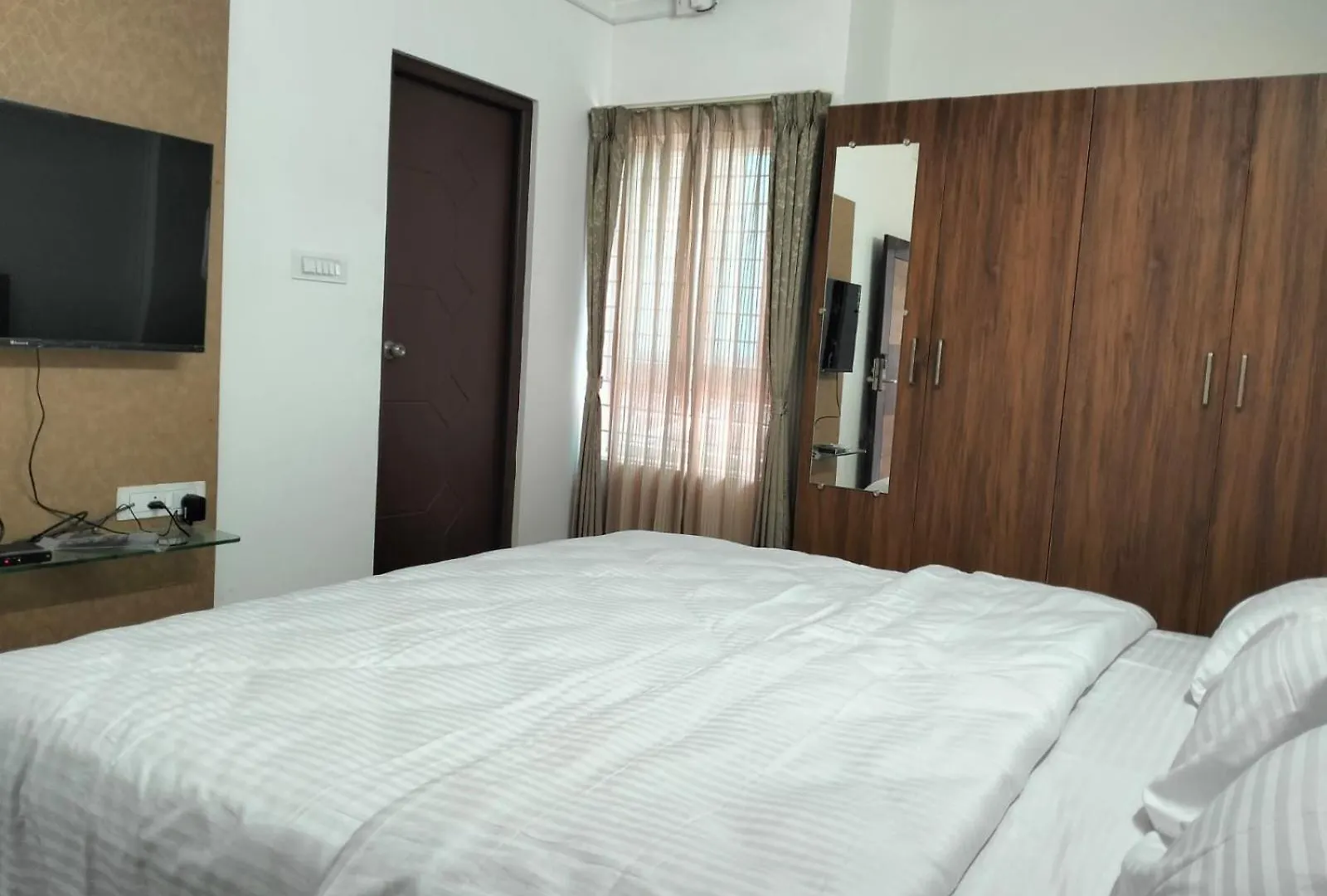Amma Inn Elegance Suites And Apartments Mysore